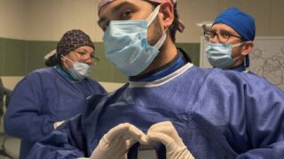 Медики на Кубани впервые имплантировали пациенту постоянный кардиостимулятор