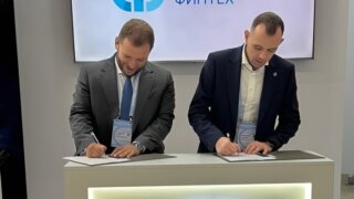 Банк Уралсиб и Сравни подписали соглашение о стратегическом партнерстве в сфере цифровых финансовых услуг