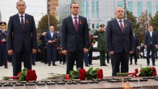 Вениамин Кондратьев возложил цветы к Вечному огню в Краснодаре