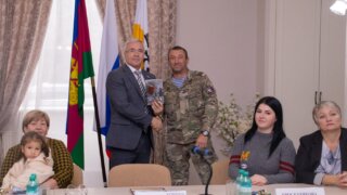 Депутат Госдумы Эдуард Кузнецов встретился с участниками СВО и членами их семей в Краснодаре