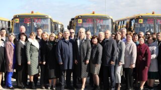 Школы Краснодарского края получили еще 35 новых автобусов