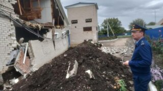 Женщина пострадала при обрушении стены психдиспансера на Кубани