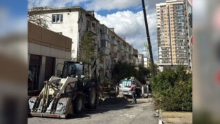 В Новороссийске многоэтажку, поврежденную в результате атаки ВСУ, планируют восстановить до 1 ноября