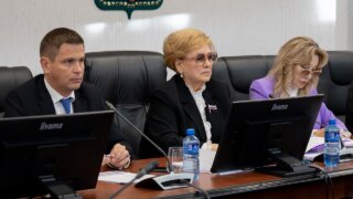 Вера Галушко депутатам гордумы: Прежде чем распределять средства программы, посоветуйтесь с избирателями