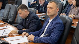 Отчеты в гордуме Краснодара: депутаты проверили капремонт домов и готовность дорог к зиме