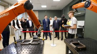 Александр Руденко посетил новый IT-колледж в Усть-Лабинске