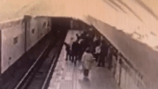 Пенсионерка из Краснодара едва не убила девочку в московском метро