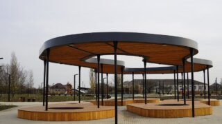 Благодаря обращениям жителей на «Прямую линию» губернатора в регионе благоустроили 13 общественных территорий