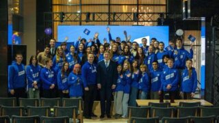 Молодогвардейцы и молодежная организация ЛДПР провели жаркие дебаты