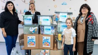 Студенты Краснодарского кооперативного института собрали подарки для детей в больницах в рамках акции “Коробка храбрости”