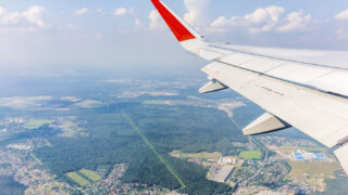 Десятки россиян захватили самолет в Казахстане