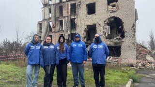 Молодогвардейцы Краснодара помогают жителям Мариуполя