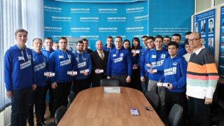 Лучшие молодогвардейцы стали помощниками депутата гордумы Краснодара Юрия Костомахи