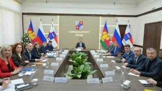 Глава Сочи Прошунин: «Моя команда в полном составе у экрана с «Прямой линией» Путина»