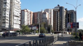 В Краснодаре в результате атаки БПЛА пострадали два человека