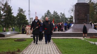 Митинг в честь Дня Героев Отечества прошел в Абинске с участием депутата Решетняка
