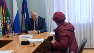Владимир Решетняк провел прием в региональной общественной приемной «Единой России»