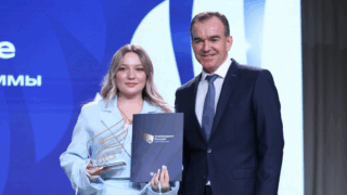 Владимир Устинов и Вениамин Кондратьев наградили лауреатов новых стипендиальных программ Президента и Правительства России