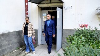 Виктор Тепляков в Сочи проверил состояние бомбоубежищ