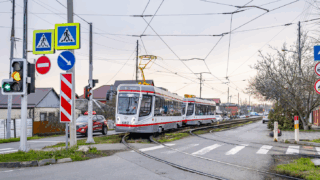 В 2026 году в Краснодар поступят десять трехсекционных трамваев