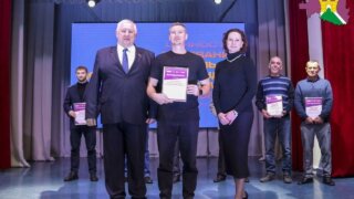 Владимир Зюзин: Волонтёры — это истинные герои современности