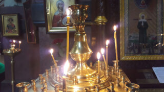 Православные россияне отмечают Крещенский сочельник: народные приметы  и главные угощения праздника