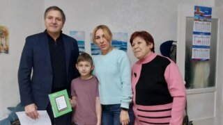 Депутат ЗСК Игорь Брагарник исполнил новогоднюю мечту ребёнка из семьи участника СВО