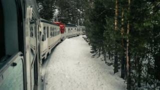 Пассажирам задерживающихся из-за непогоды поездов доставили около 2,8 тысячи комплектов питания