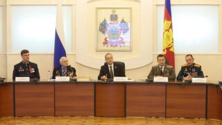 Сохраняя связь поколений