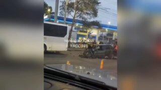 Легковушка столкнулась с рейсовым автобусом в Краснодаре