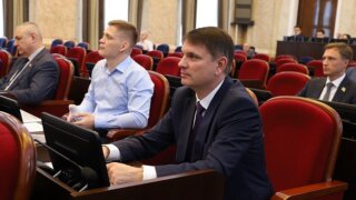 О борьбе с нелегалами и поддержке легального такси на Кубани рассказал депутат ЗСК Денис Выпринцев