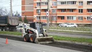 В Краснодаре стартовал дорожный ремонт по краевой программе