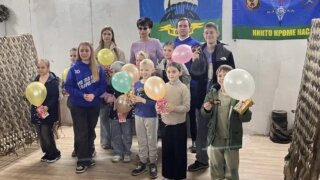 Молодогвардейцы подарили праздник детям военнослужащих и многодетным семьям Краснодара