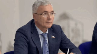 Депутат  Госдумы Кузнецов предложил запретить продажу алкогольных конфет несовершеннолетним