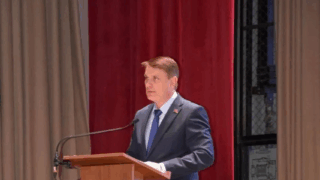 Денис Выпринцев: Краевой парламент совершенствует законодательство по поддержке бойцов СВО и их семей