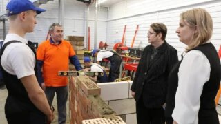 Вице-губернатор Елена Воробьева посетила Кореновский политехнический техникум