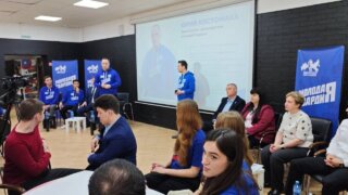 Юрий Костомаха в Новороссийске: поддержка работающей молодёжи, контроль ремонта общежитий и новые инициативы в народную программу