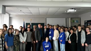 В Краснодарском кооперативном институте депутат ЗСК Илья Шакалов презентовал свою книгу