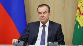Кондратьев поручил усилить контроль за пляжами Анапы из-за непогоды