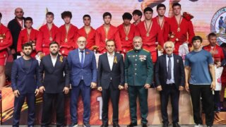 Вениамин Кондратьев приветствовал участников турнира по самбо «Доблесть России»