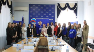 В Краснодаре молодогвардейцы провели круглый стол «Женский взгляд на политику» и подписали соглашение с фондом «Поколение»