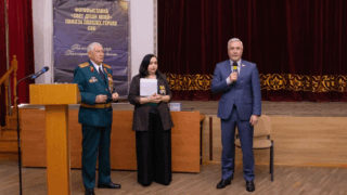 Эдуард Кузнецов открыл выставку портретов павших бойцов в Краснодаре