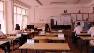 Губернатор пожелал удачи выпускникам региона на Едином государственном экзамене