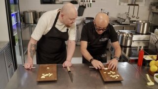 “Южная кухня — она про вкус и атмосферу”: Михаил Стогниенко и Пьер Карбонара посетили Краснодарский край в рамках своего гастро-тревел шоу