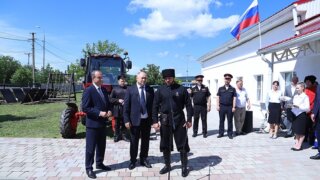 Депутаты Госдумы и ЗСК передали технику казакам Новороссийска