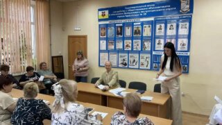 Депутат Максим Яковенко провел первую отчетную встречу с избирателями