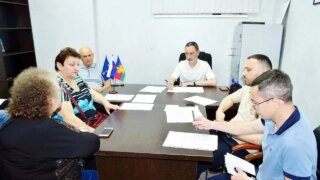 Жители «Заречного» попросили Виктора Теплякова пересмотреть правила платной парковки
