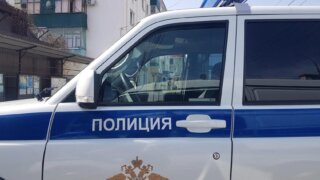 Ребенок госпитализирован после падения на площадке в Краснодаре