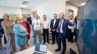 Патрушев и Кондратьев открыли новый корпус медцентра в Анапе