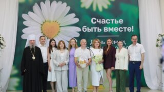 Вениамин Кондратьев вручил медали «Родительская доблесть» 15 кубанским семьям